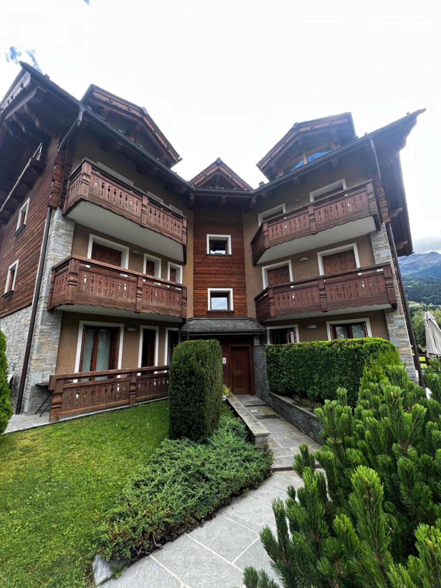Appartamento Incantevole Con Box E Ski Room, Wi-Fi, Bormio Zewnętrze zdjęcie